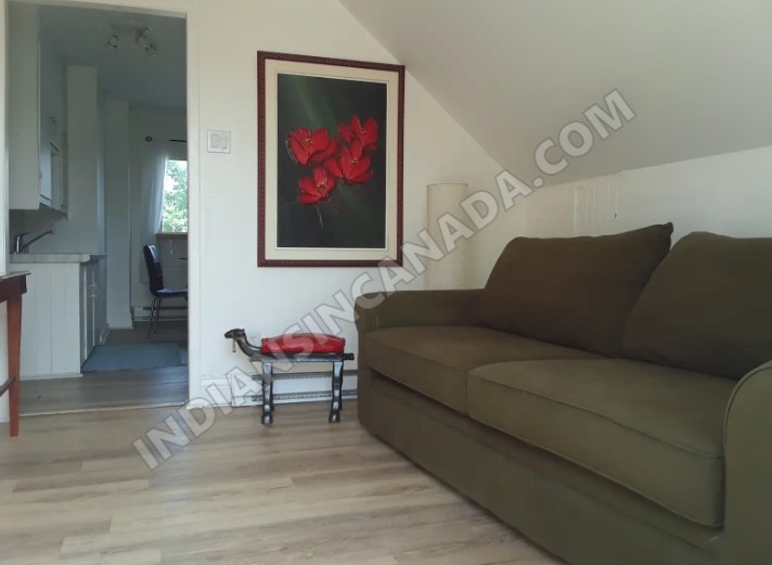 Fully Furnished Room for Rent in Charming Old Beauport – Utilities Included