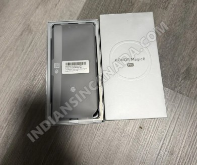 Honor Magic 8 Pro Global Edition 12GB RAM / 512GB Storage – Unlocked – Like New