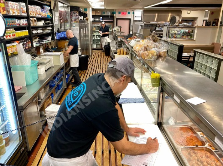 Smoked Meat Cutter – Part-Time Position (Montreal)