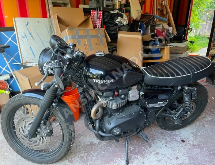 ๐๏ธ 2017 Triumph Street Scrambler Motorcycle