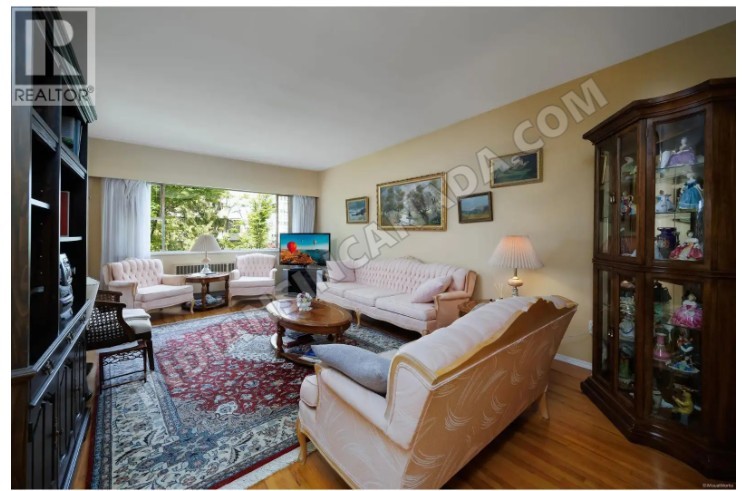 Spacious 1-Bedroom Co-op Home – Kerrisdale, Vancouvere