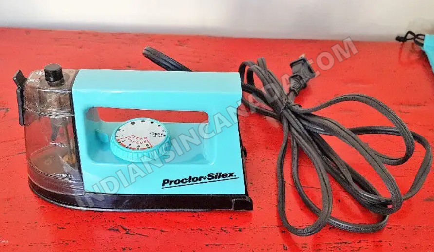 Proctor Silex Travel Iron – Like New Condition